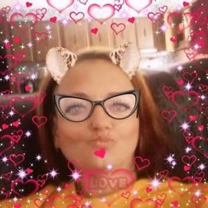 Meet your Posher, Becky